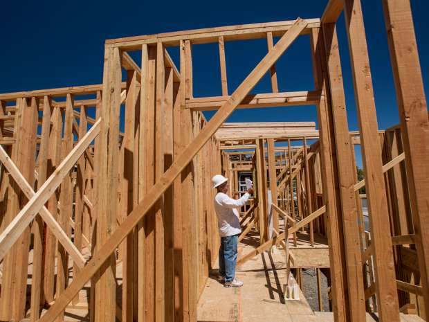 Data out today showed that the value of Canadian building permits issued in January dropped by 9.8 per cent from December, the second sharp retreat in three months.