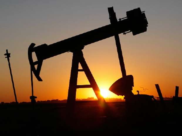 Oil could drop below US$20 a barrel, warns Goldman Sachs.