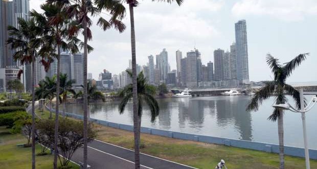 panama1.jpg